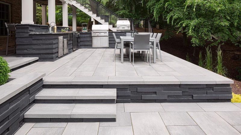 d1200x1200-patio-paver-slabs-Blu-Grande-Smooth-dalle-de-patio-2022-US103-Patomac-Falls-VA_Q3C0528